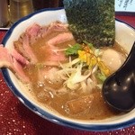 一乗寺つるかめ - 魚介醤油らぁめん(並) 半熟味玉 820yen