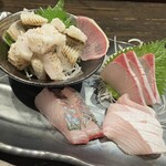 亜紗 - ◆穴子あぶり（対馬）（880円）
      ◆ひらまさ（長崎）（880円）&おまけの縞鯵2切れ