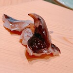 鮨 めい乃 - 宮津産の天然鳥貝です。巨大です。三年物らしい・・・