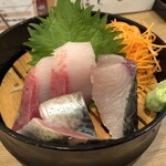 山陰海鮮炉端かば - かば桶盛り、おひとり様用ちょい盛り