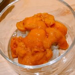 鮨 めい乃 - まるでマンゴーやホヤのようなオレンジ色