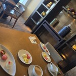 クラブ ラウンジ - 