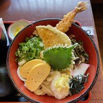 美ね吉 - 田舎冷ざるうどん麺大盛