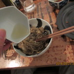 地鶏串焼Take Gu shi - この酢が合うんです