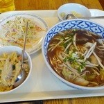 クルンテープ - ランチセットメニュー「タイ風牛肉麺（クィティオヌア）」