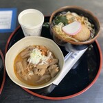 澤乃井園　清流ガーデン - もつ煮、うどん