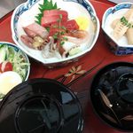 Sashimi set meal (with miso soup and drink)