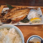 ごはんとお酒　なが坂 - 天日干しアジの開き定食