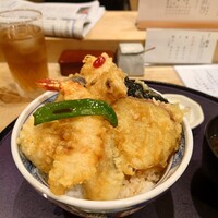 鰻・天ぷら割烹 萬木 - 横からみても♪ いい感じ✨