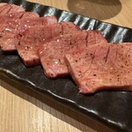 牛タンと和牛赤身肉専門店 焼肉 韓味房  - 料理写真:上タン塩