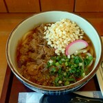 ゆうき - 肉うどん (税込)700円 に、天かす投入 (2025.07.01)