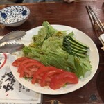 炭火焼肉 ホルモン やま元 - やまげんサラダ