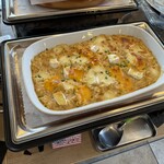 レストラン ヴァロリス - カマンベール、モッツァレラ、チェダー三種のチーズを使ったマカロニ&チーズ