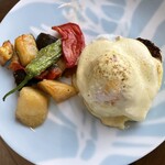 クラブインターコンチネンタルラウンジ - エッグベネディクト