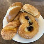 レストラン ヴァロリス - パン４種