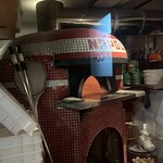 ピッツェリア ピッキ - 石窯