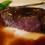 ノーザンテラスダイナー - 和牛ヒレ肉ステーキコース　７０００円　和牛ヒレ肉ステーキの断面　【　２０１４年９月　】