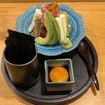 牛タンとマグロとクリスピー餃子 ひまわり［海］ - ネギトロ玉　全部乗せ