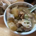 松ちゃん - こんにゃくとか大根もゴロゴロ入ってます