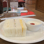 ダフネ珈琲館 - サービスモーニングBセット