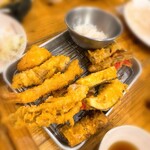 海鮮屋台おくまん - 天ぷら盛り合わせ