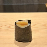 鮨 めい乃 - 小柱（野付より・海苔は三國屋）
      何も申しません、めちゃくちゃ美味しいです！！