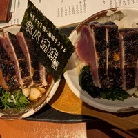寅八商店 心斎橋店 - カツオの食べ比べ