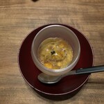 鉄板焼 天 銀座8丁目店 - ウニの1品。ウニの味が濃厚に感じられました！