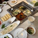 海底撈火鍋 -  エビつみれ、お勧め。