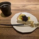 とんかつ 壱 - レアチーズケーキ、ほうじ茶