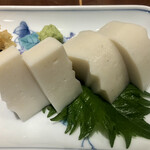 蕎麦 あららぎ - 鈴廣のかまぼこで仕立てた板わさ