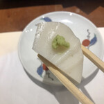 蕎麦 あららぎ - 板わさは厚切りです