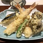 蕎麦 あららぎ - 天せいろの天ぷら　海老が2本