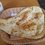 Curry Dining MoMo - ハーフナン