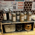 油そば専門店 ぶらぶら 渋谷道玄坂店 - 