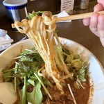 荻窪らーめん栄龍軒 - 麺はこんな感じ