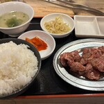 寝屋川焼肉センター - 