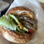 ブッチャーズテーブル 大泉学園店 - 目玉焼きをトッピング