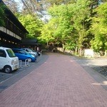 Azumaya Kyu Karuizawa Ten - 店を出て左（峠方向）