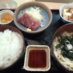 勝太鼓 - まぐろ刺身定食