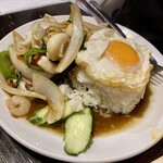 青山ガパオ食堂 - 