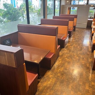 ４名様席