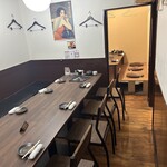 ごく天 - テーブル席12名様まで　奥の座敷もご利用で最大20名様