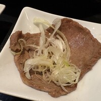 老舗精肉店直送 千種焼肉 飛騨牛の奴隷 千種店 - 