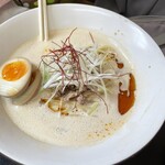 愛と情熱のらーめん屋 皐月亭 - 妻の泡担々麺　※玉子は子供達のそぼろ丼から頂いたのでデフォではついてませ