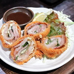 備長炭やきとり 美味美味 - しそとチーズのロールカツ