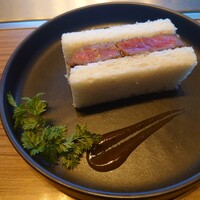 焼肉うしごろ 銀座店 - 牛ヒレカツサンド