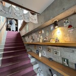 和kitchen かんな - 階段の上にお店