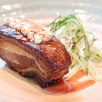 中華菜房 成の木 - チャーシューとブルーチーズ