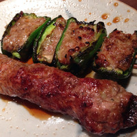 鳥茂 - つくね(300円)、ピーマン肉詰め(400円)